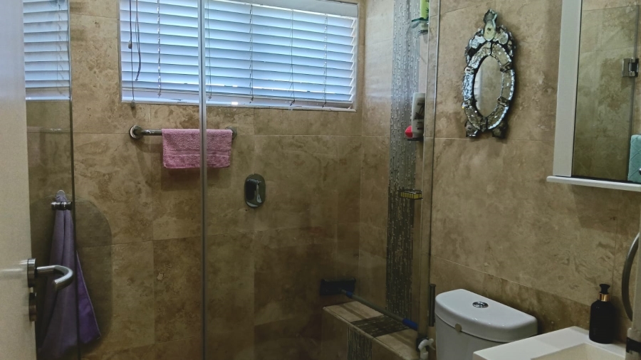 To Let 2 Bedroom Property for Rent in Westcliff Western Cape